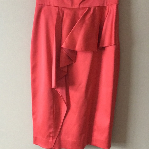 Kay Unger stretch satin peplum dress in coral - Picture 2 of 7